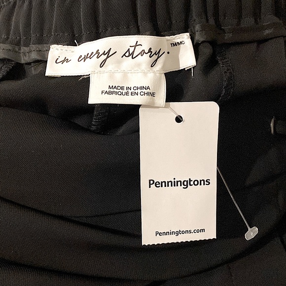 Black joggers with tie and elastic on waistband and ankles. - Picture 5 of 5